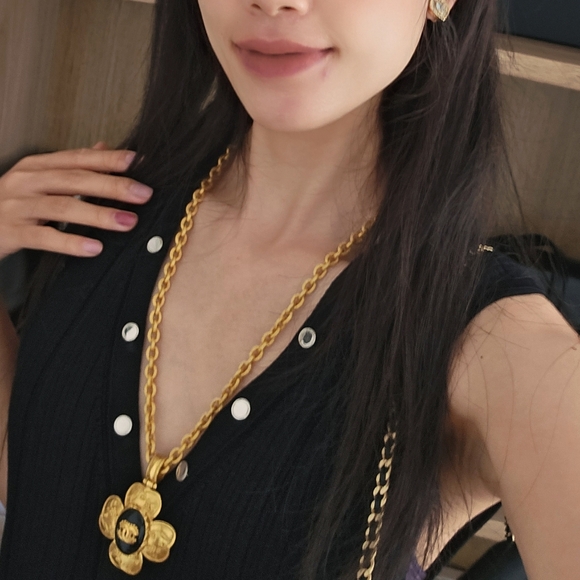 CHANEL Rare Gripoix Coco Mark 96A Gold Chain Necklace Black - Picture 4 of 17